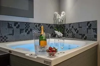 نافونا ستريت فندق روما
