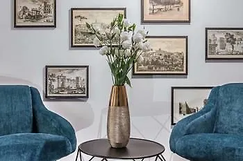 نافونا ستريت فندق روما