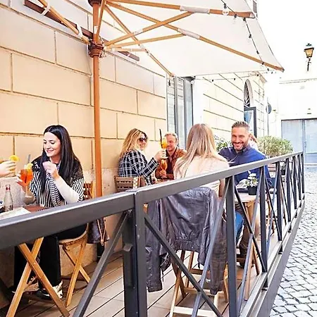Navona Street Hotel 3*