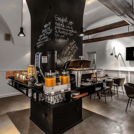 Ξενοδοχείο Navona Street 3*
